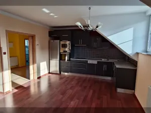 Pronájem bytu 3+kk, České Budějovice, J. Š. Baara, 99 m2