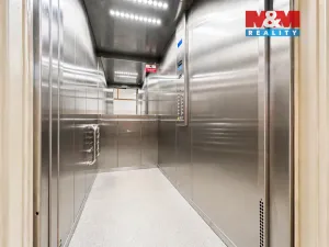 Prodej bytu 1+kk, Karlovy Vary - Rybáře, U Koupaliště, 26 m2