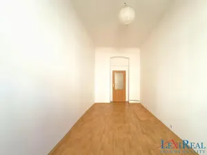 Pronájem bytu 1+1, Praha - Nusle, Bělehradská, 33 m2