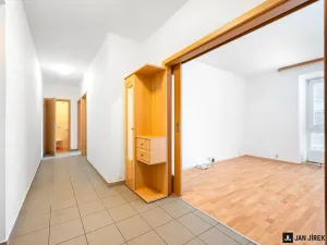 Pronájem bytu 3+kk, Pardubice - Zelené Předměstí, Pernerova, 65 m2