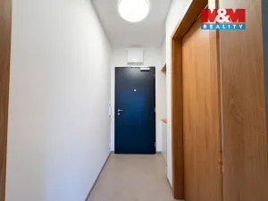 Pronájem bytu 1+kk, Praha - Třebonice, Thomasova, 29 m2
