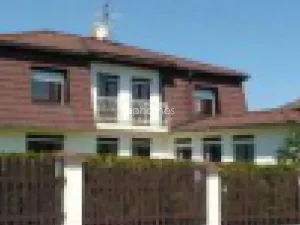 Pronájem vily, Praha - Nebušice, V březinkách, 365 m2