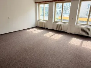 Pronájem kanceláře, Pardubice, Na Spravedlnosti, 27 m2