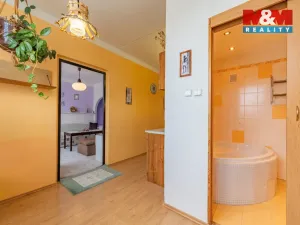 Prodej bytu 2+1, Cheb, Přátelství, 59 m2