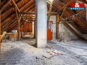 Prodej činžovního domu, Dymokury, Lesní, 280 m2