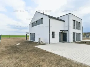 Prodej rodinného domu, Slaný, 156 m2