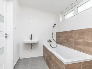 Prodej rodinného domu, Milovice, Modřínová, 122 m2