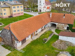 Prodej rodinného domu, Chrášťany, 560 m2