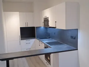 Pronájem bytu 2+kk, Praha - Modřany, Komořanská, 50 m2