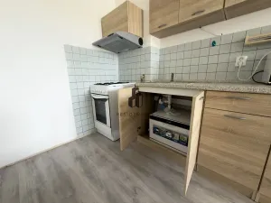 Pronájem bytu 2+kk, Praha - Střížkov, Jablonecká, 42 m2