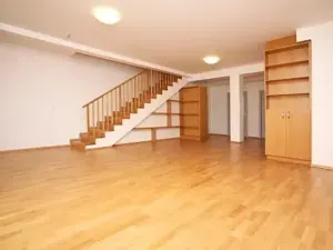 Pronájem bytu 5+1, Praha - Smíchov, Štefánikova, 168 m2