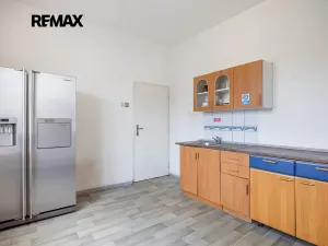 Pronájem výrobních prostor, Rudná, Masarykova, 1270 m2