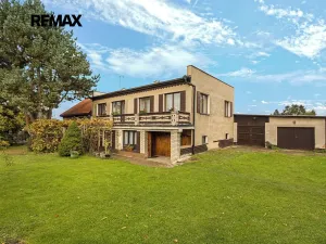 Prodej rodinného domu, Zlosyň, 307 m2