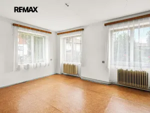 Prodej rodinného domu, Zlosyň, 307 m2