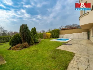 Prodej rodinného domu, Dobrovice, Komenského, 431 m2