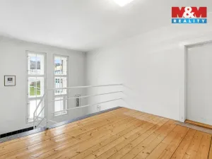 Prodej rodinného domu, Dobrovice, Komenského, 431 m2