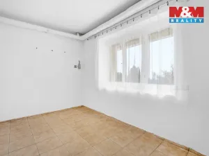 Prodej rodinného domu, Dobrovice, Komenského, 431 m2