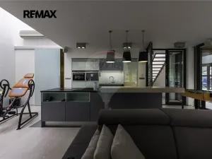 Prodej ubytování, Příbor, Masarykova, 860 m2