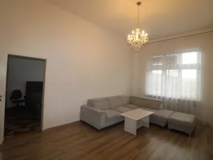 Prodej bytu 3+1, Karlovy Vary, nábřeží Jana Palacha, 77 m2