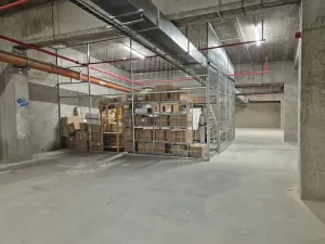 Pronájem skladu, Praha - Vinohrady, Italská, 260 m2