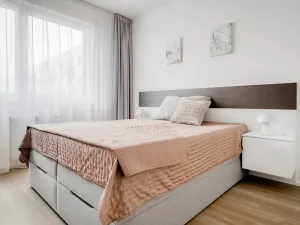 Pronájem bytu 3+kk, Praha - Vysočany, Hindlova, 62 m2