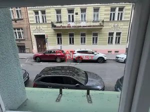 Pronájem bytu 2+kk, Praha - Holešovice, Jirečkova, 52 m2