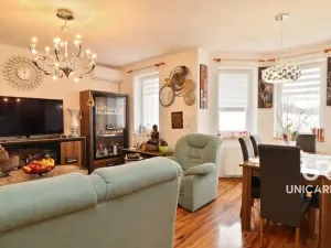 Prodej rodinného domu, Božice, 233 m2