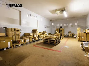 Prodej skladu, Hořovice, nábřeží Hynka Šlosara, 4000 m2