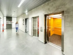 Pronájem kanceláře, Praha - Smíchov, Nádražní, 294 m2