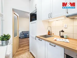 Pronájem bytu 1+1, Praha - Střížkov, Varnsdorfská, 26 m2