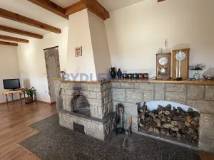 Pronájem vícegeneračního domu, Slavče, 333 m2