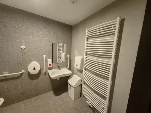 Pronájem kanceláře, Praha - Letňany, Beranových, 102 m2