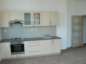 Pronájem bytu 2+kk, Čáslav - Čáslav-Nové Město, Husova, 56 m2