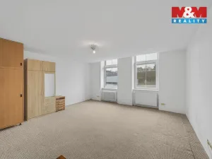 Prodej bytu 3+1, Jaroměř - Pražské Předměstí, Husova, 124 m2