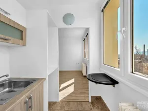 Pronájem bytu 1+kk, Dvůr Králové nad Labem, Macharova, 27 m2