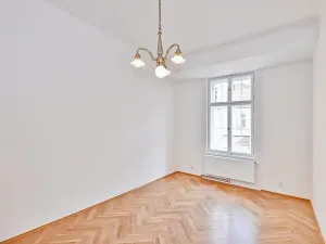Pronájem bytu 3+1, Praha - Malá Strana, Karmelitská, 95 m2