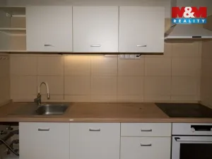 Pronájem obchodního prostoru, Teplice - Trnovany, Masarykova třída, 200 m2