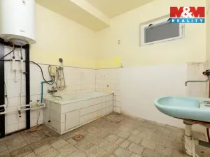 Prodej atypického bytu, Krnov - Pod Bezručovým vrchem, Bezručova, 73 m2