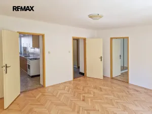 Pronájem bytu 2+1, Plzeň, Topolová, 57 m2