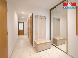 Prodej bytu 3+1, Praha - Horní Měcholupy, Parmská, 72 m2