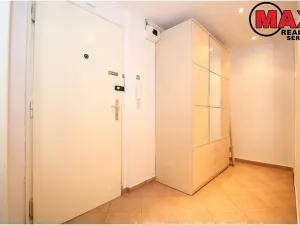 Pronájem bytu 1+1, Praha - Vršovice, K louži, 35 m2