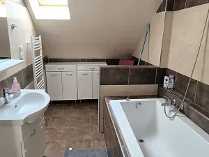 Prodej ubytování, Cheb, U Farmy, 419 m2