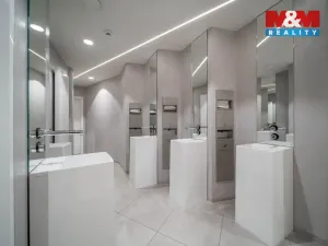 Pronájem obchodního prostoru, Praha - Staré Město, náměstí Curieových, 75 m2