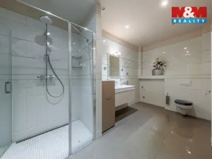 Prodej rodinného domu, Karlovy Vary - Dvory, Chebská, 228 m2