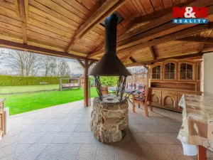 Prodej rodinného domu, Karlovy Vary - Dvory, Chebská, 228 m2