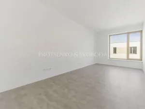 Pronájem kanceláře, Velká Bíteš, 937 m2