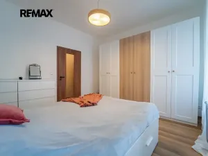 Prodej bytu 2+1, Praha - Karlín, Pernerova, 62 m2