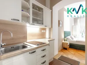 Prodej bytu 3+1, Karlovy Vary, Mariánskolázeňská, 69 m2