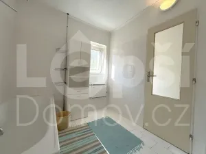 Prodej rodinného domu, Vlčice, 185 m2