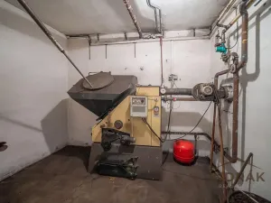 Prodej obchodního prostoru, Nový Jičín, Hřbitovní, 726 m2